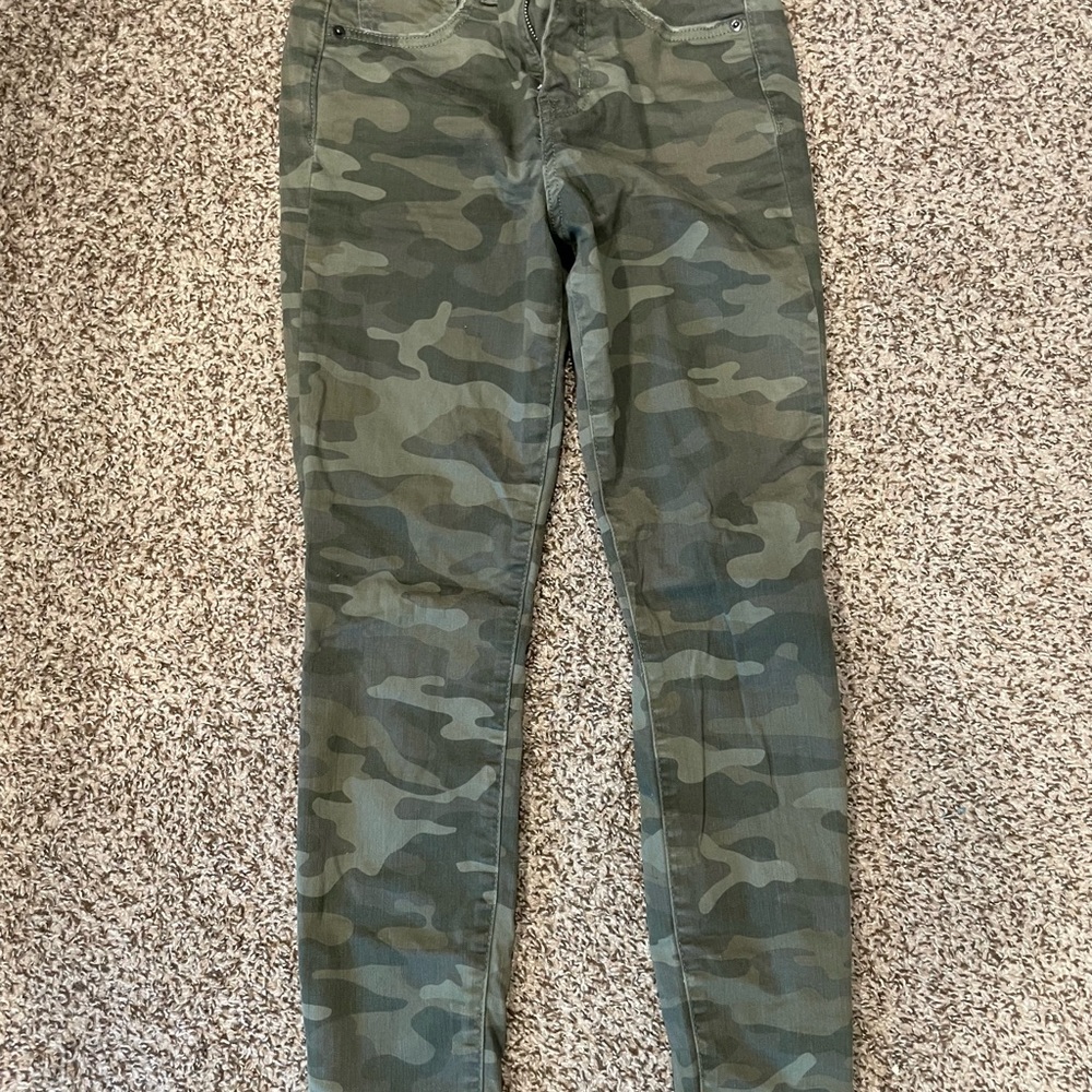 Gap camo true skinny jeans